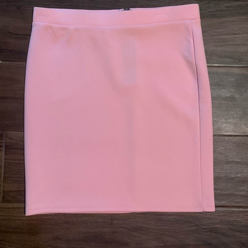 pink mini/ pencil skirt